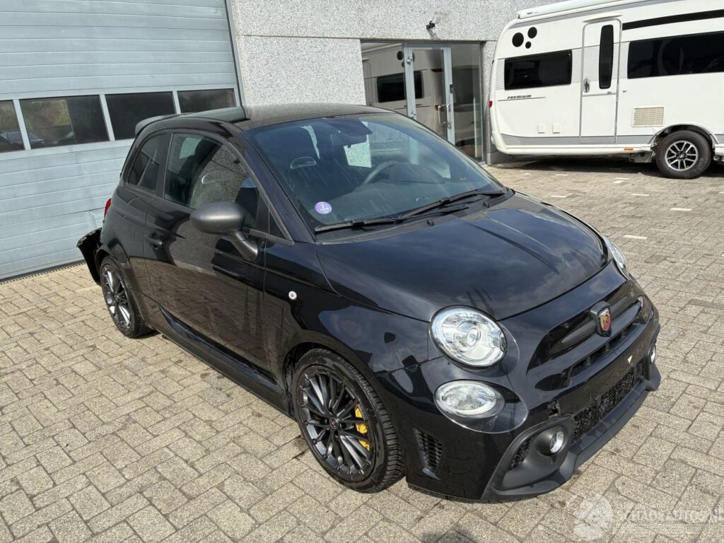 Abarth ABARTH 695 2023